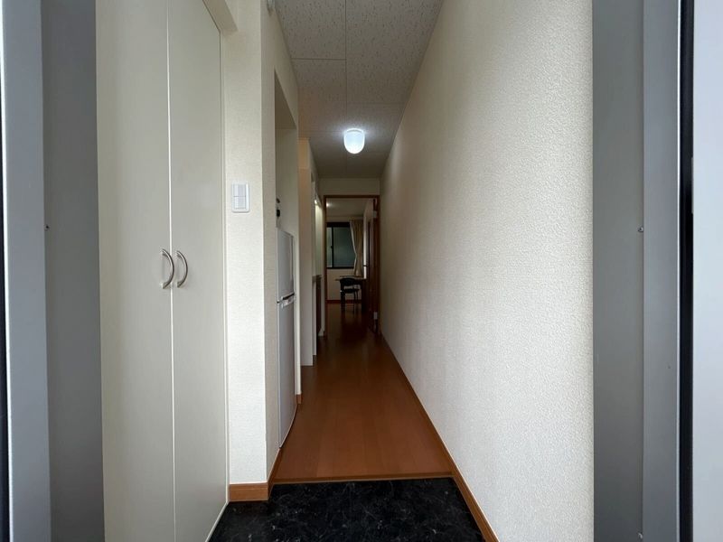 レオパレス西羽貫 玄関