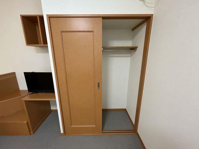 レオパレスロビン 収納