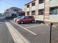 レオネクストブランジール森 駐車場