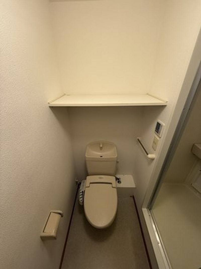 レオパレスアルファード トイレ