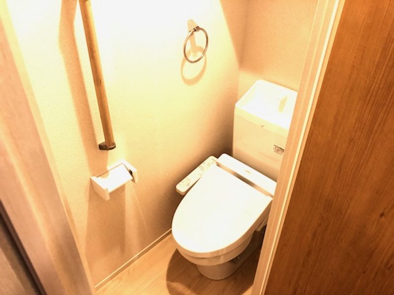 CLEINO EVER Nishi Ochiai Nhà vệ sinh