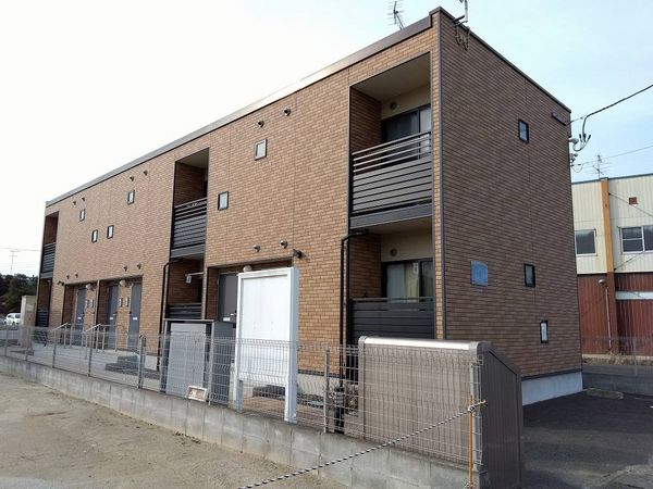 レオネクストミウラ 外観