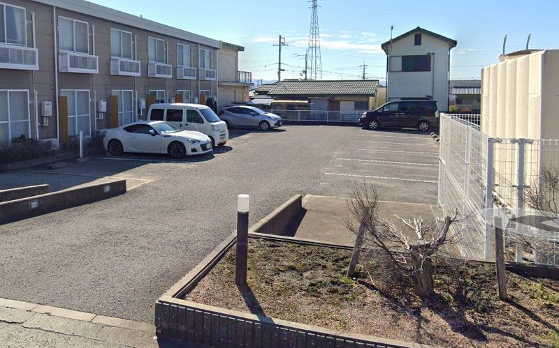 レオパレスぴゅあ 駐車場