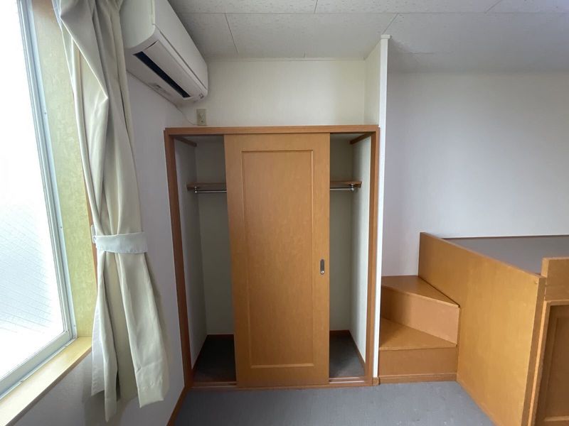 レオパレス楠見中 収納
