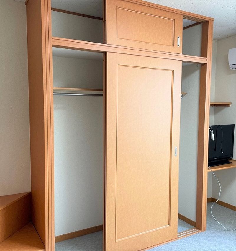 レオパレスアルシオネ 収納