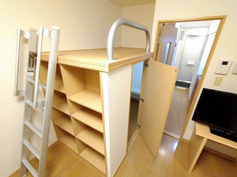 レオパレスＡＮＮＥＸタチバナ 収納