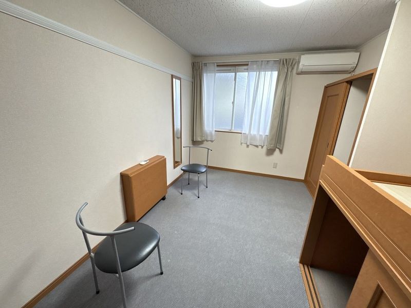 レオパレスゼフィール 居間