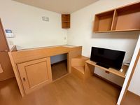 レオパレス源池 寝室