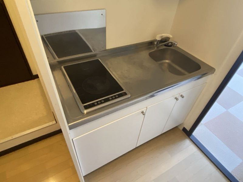 LEONEXT Esperanza II Kitchen