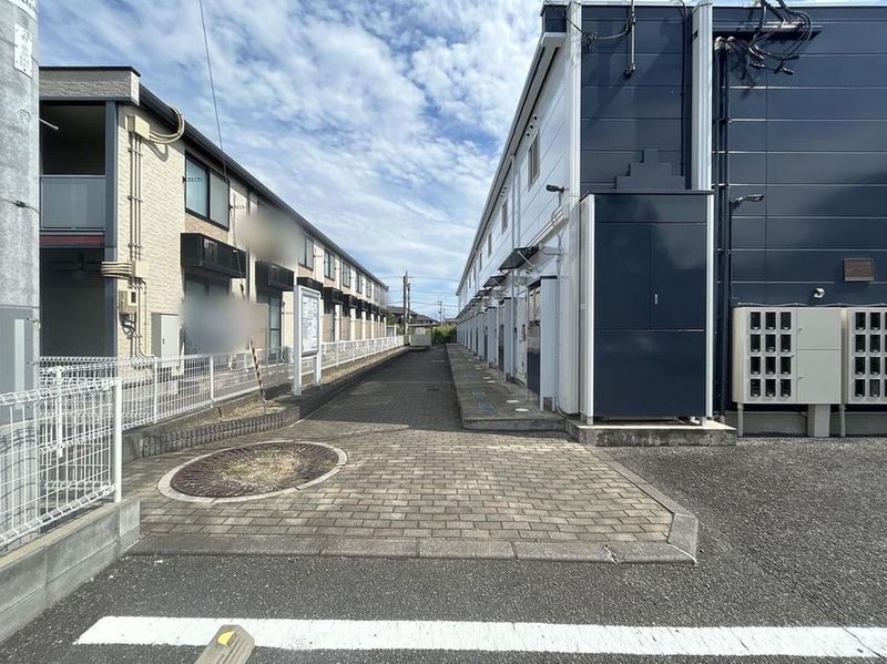 レオパレスセドナ　西福島 エントランス