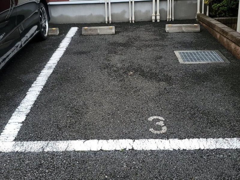 レオネクストＳＨＯＮＡＮⅢ 駐車場