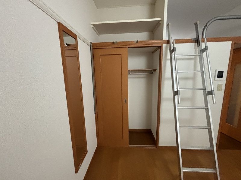 レオパレスプラナトピア 収納