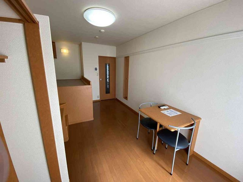 レオパレスロイヤル菊池 居間