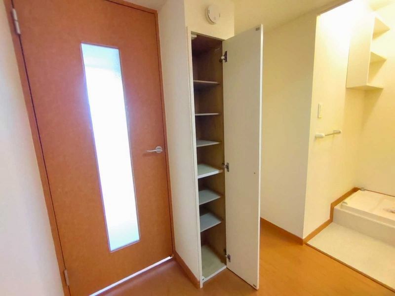 leopalace Oksim Khác