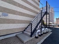 レオパレス善根寺 エントランス