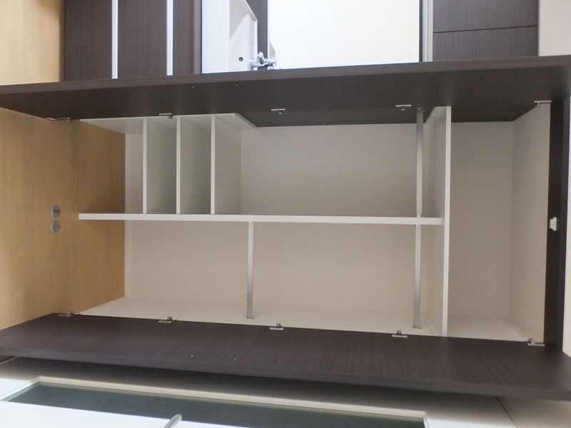 レオネクストレスポワール　砺波 収納