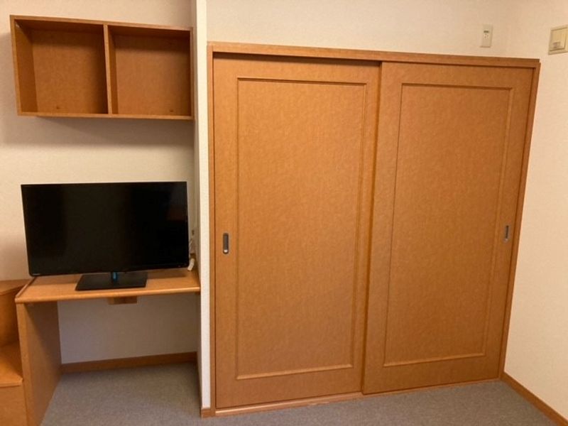 レオパレスダ　ヴィンチ 収納