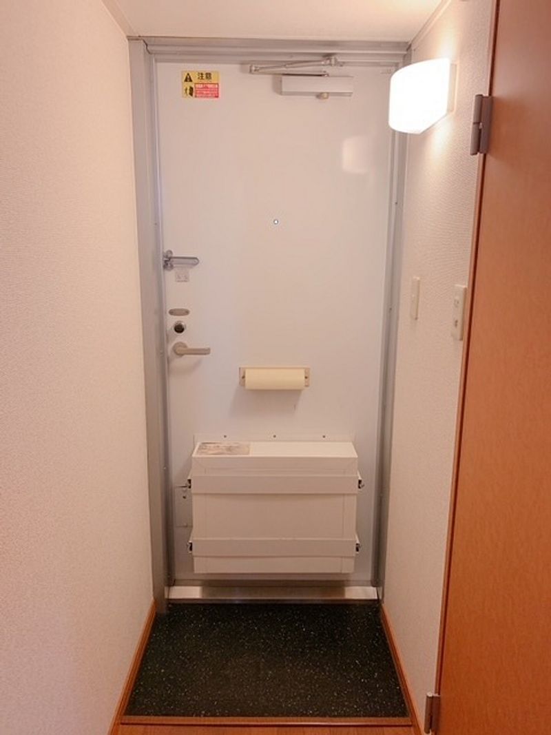 レオパレスＭａｒｕｔａｋａ 玄関
