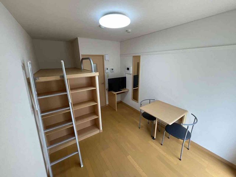 レオパレスクリンゲルバウム 居間