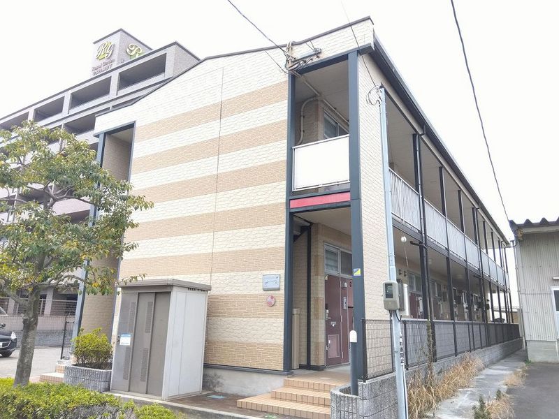 レオパレスアリナン 外観