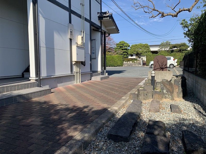 レオパレス萩 エントランス