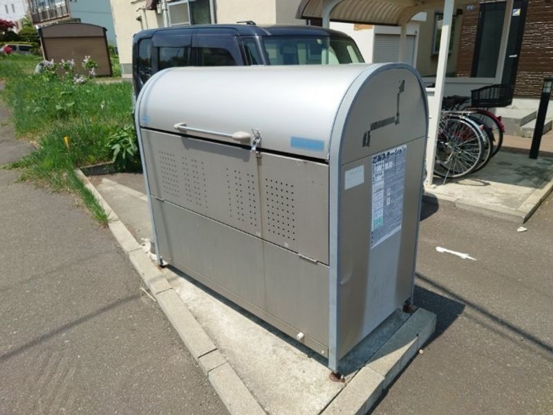 レオパレス川沿 共用部分