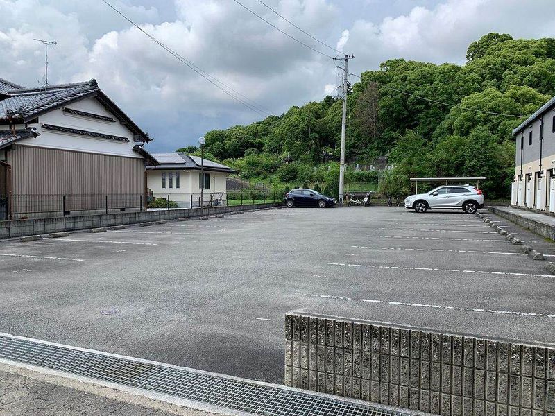 レオパレスＫ　ハウスⅠ 駐車場