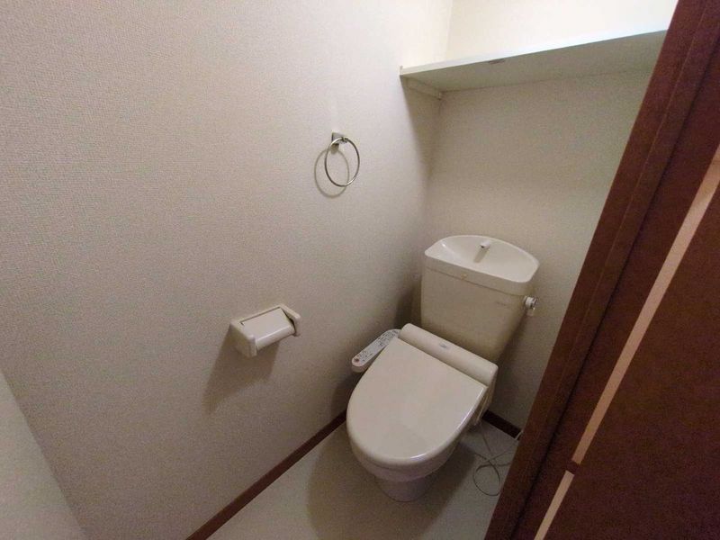 レオパレス阿保 トイレ
