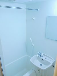 レオパレスブリリアント緑 風呂