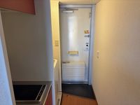 レオパレスかなめ２ 玄関