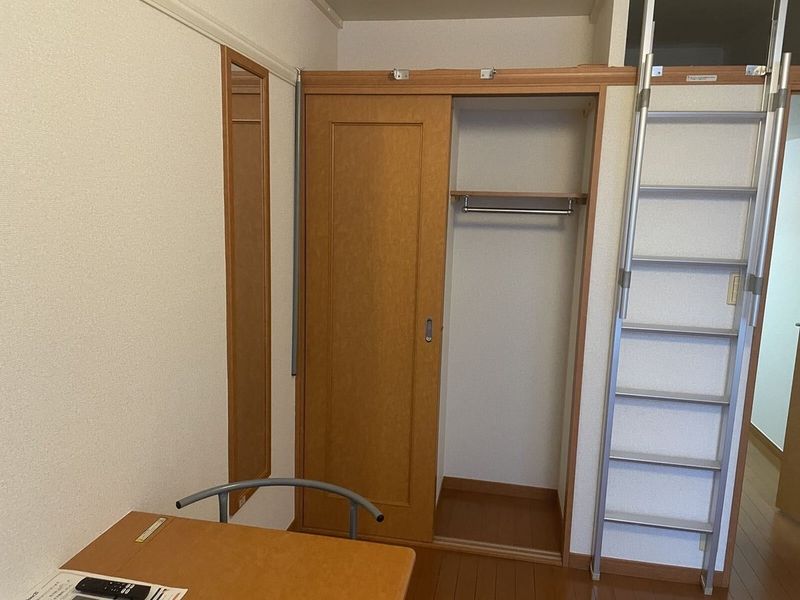 レオパレスホープ 収納