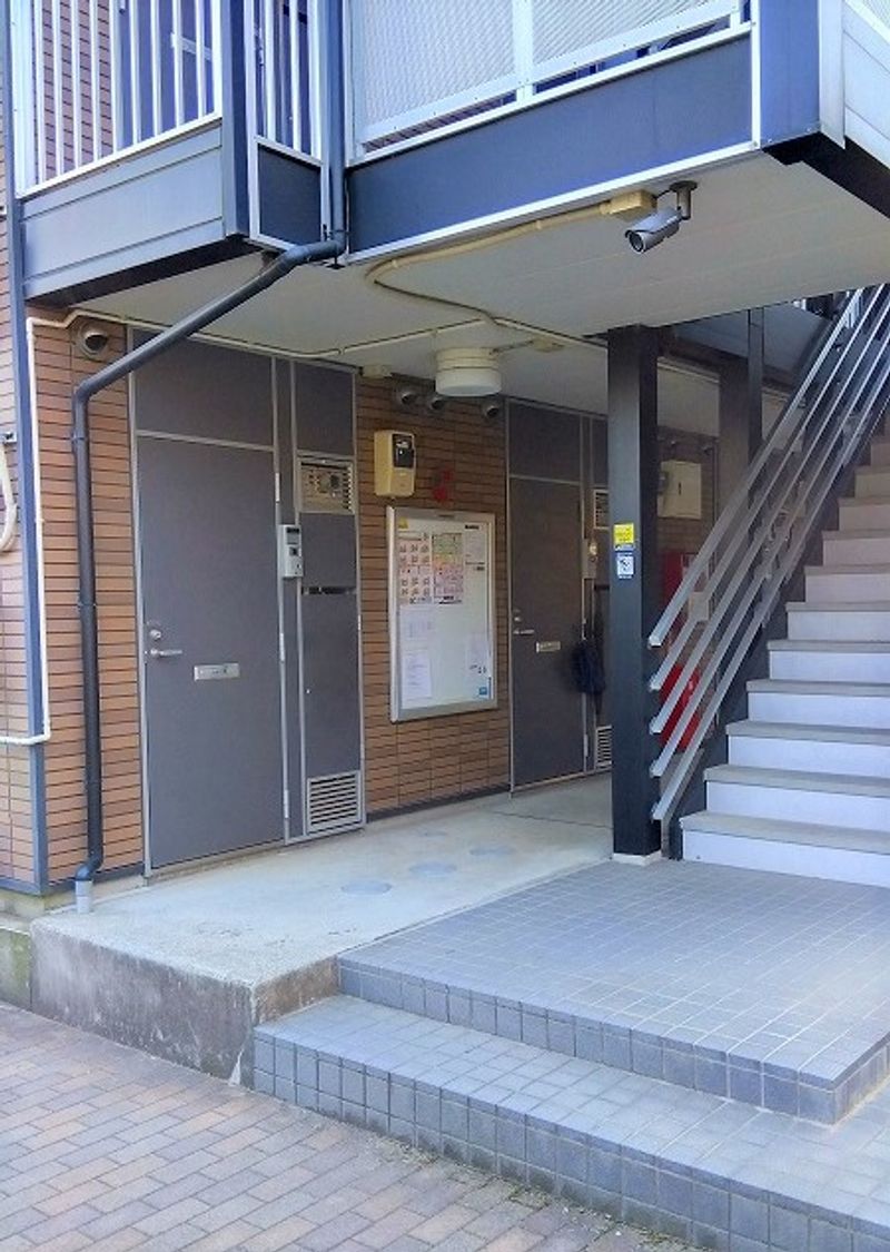 レオパレス沼南７ エントランス