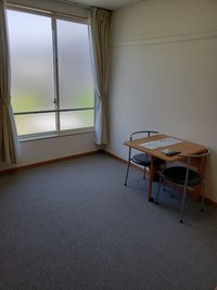 レオパレス広町 寝室