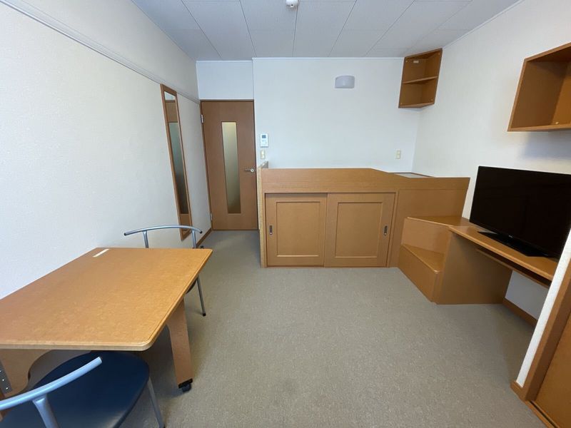 レオパレスオリビアンＢ 居間