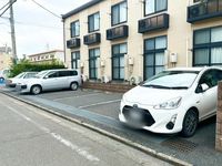 レオパレスリンデンバウム 駐車場