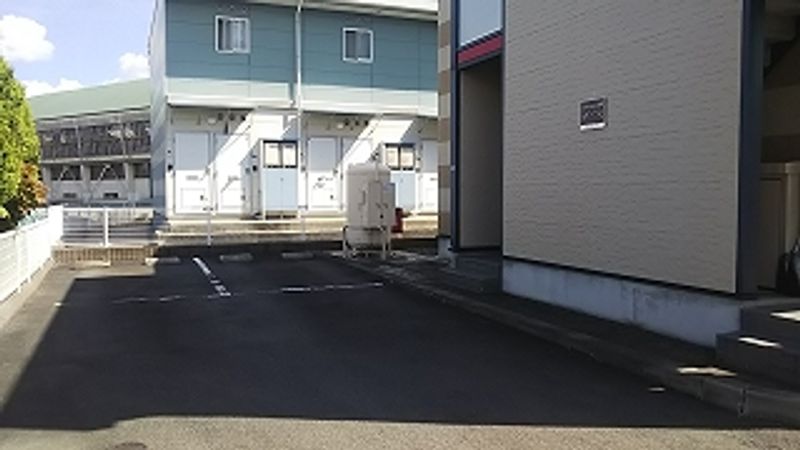 レオパレススーパーノヴァ エントランス