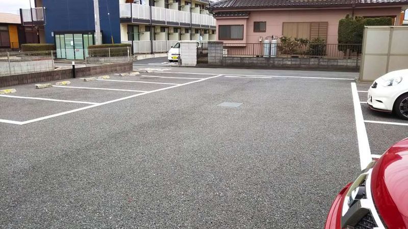 レオネクストオールリバー 駐車場
