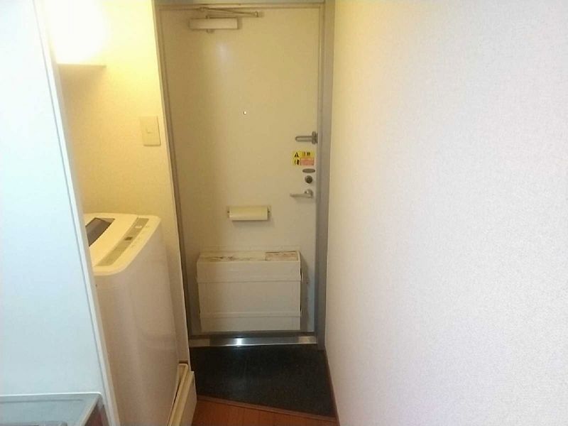 leopalace Kotobuki Entrance