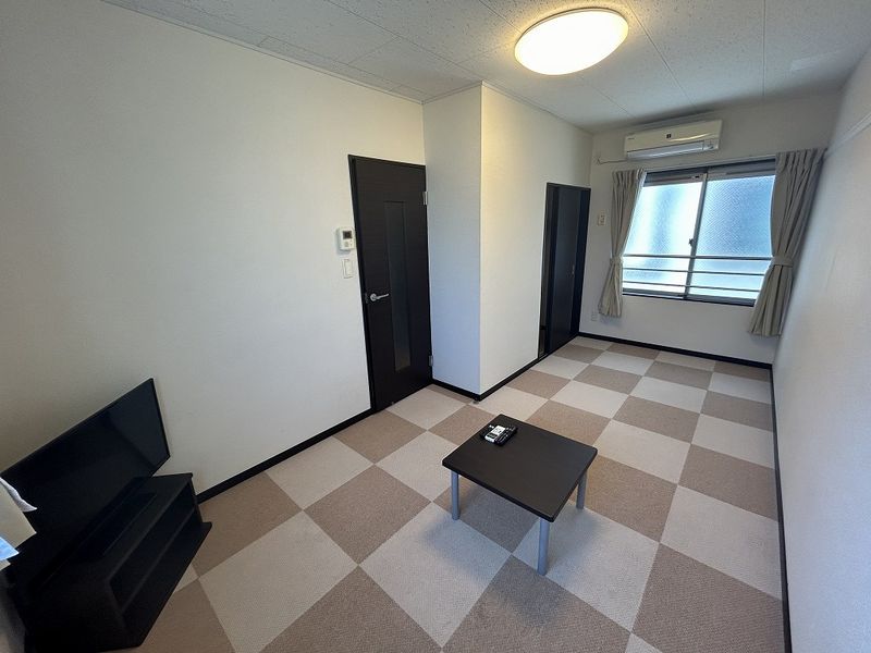 レオネクスト地行場 居間
