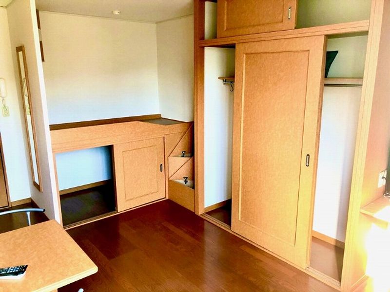 レオパレスメゾンパーク 居間