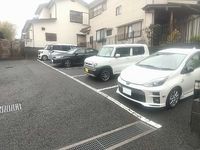 レオパレスソレイユ 駐車場