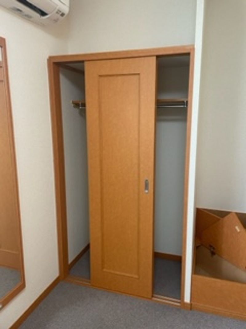 レオパレスまつえ 収納