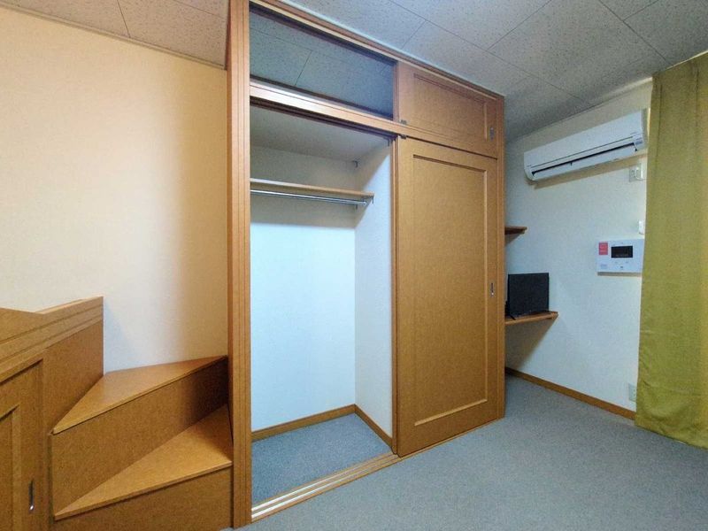 レオパレスデンファレ花田 収納