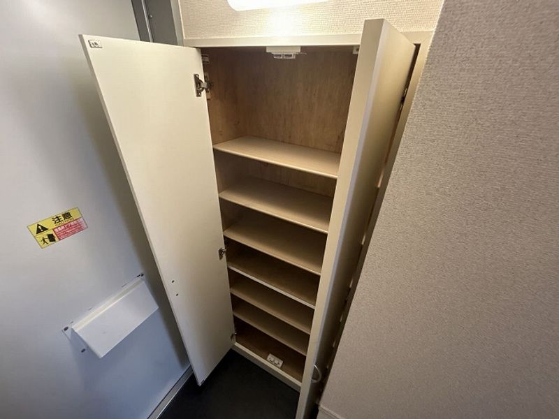 レオパレスウイスタリア 収納