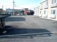 レオパレスアステカ 駐車場