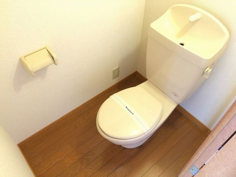 レオパレスグリーンビューイワタ トイレ
