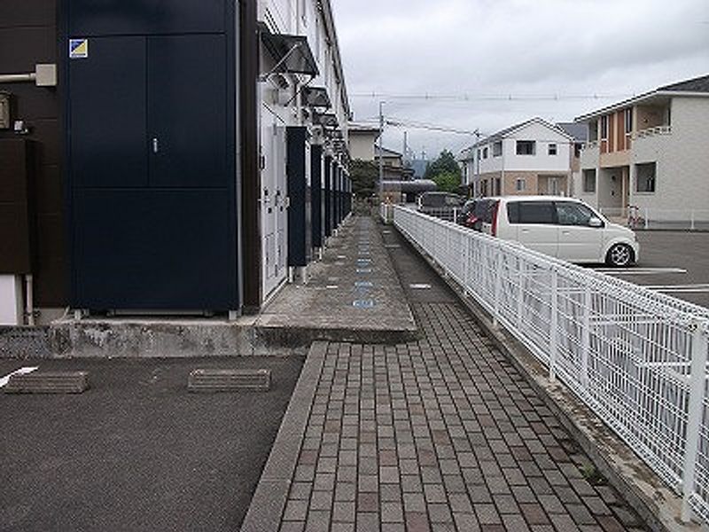 レオパレスサニーサイド宮代 エントランス