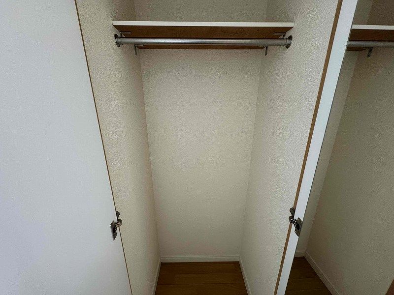 レオパレスやすらぎ 収納