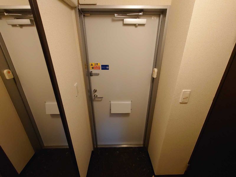 LEONEXT Diaz Entrance