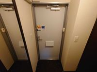 LEONEXT Diaz Entrance